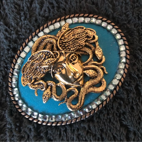 Handcrafted Medusa repurpose brass belt buckle - Picture 1 of 7